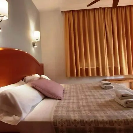 Bonsol Hotel 2*